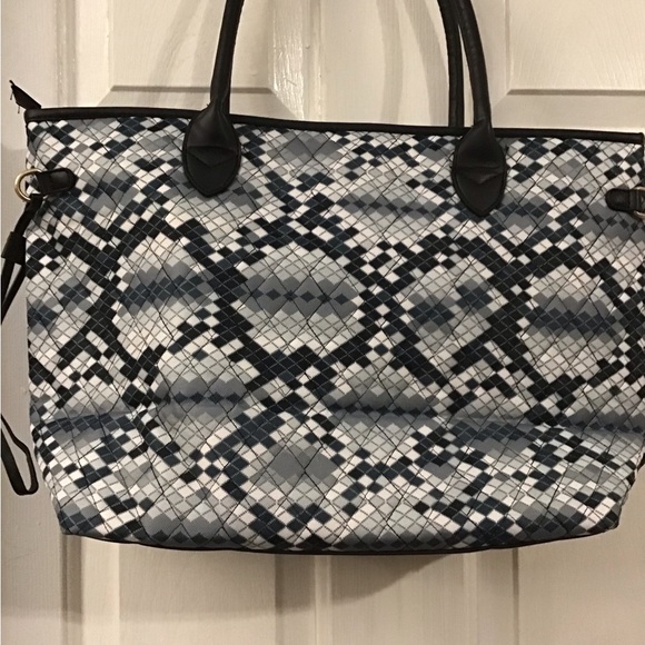 Stylish Black and Gray Women's Tote Bag - Picture 3 of 8